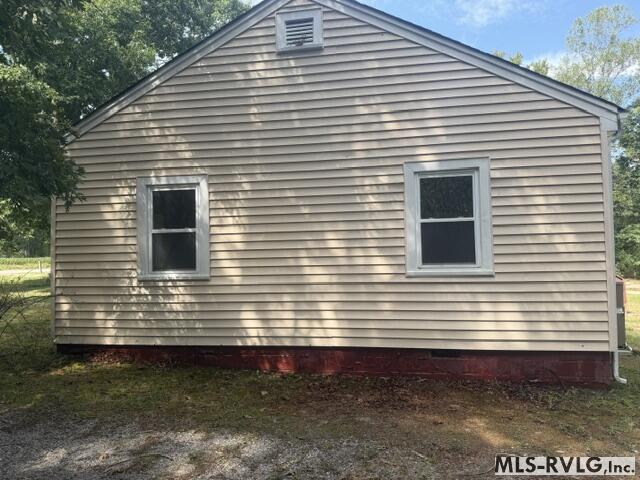 319 Westward Rd Property Photo 8