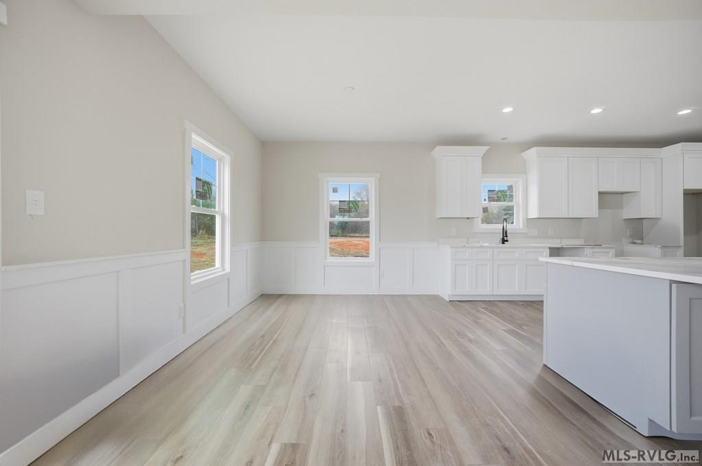595 Ferry Landing Drive Property Photo 16