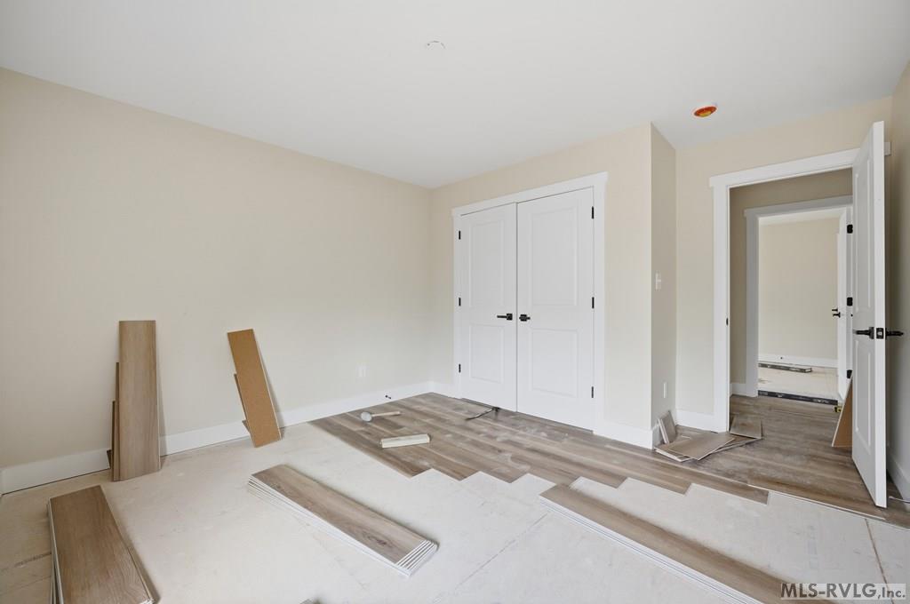 595 Ferry Landing Drive Property Photo 32