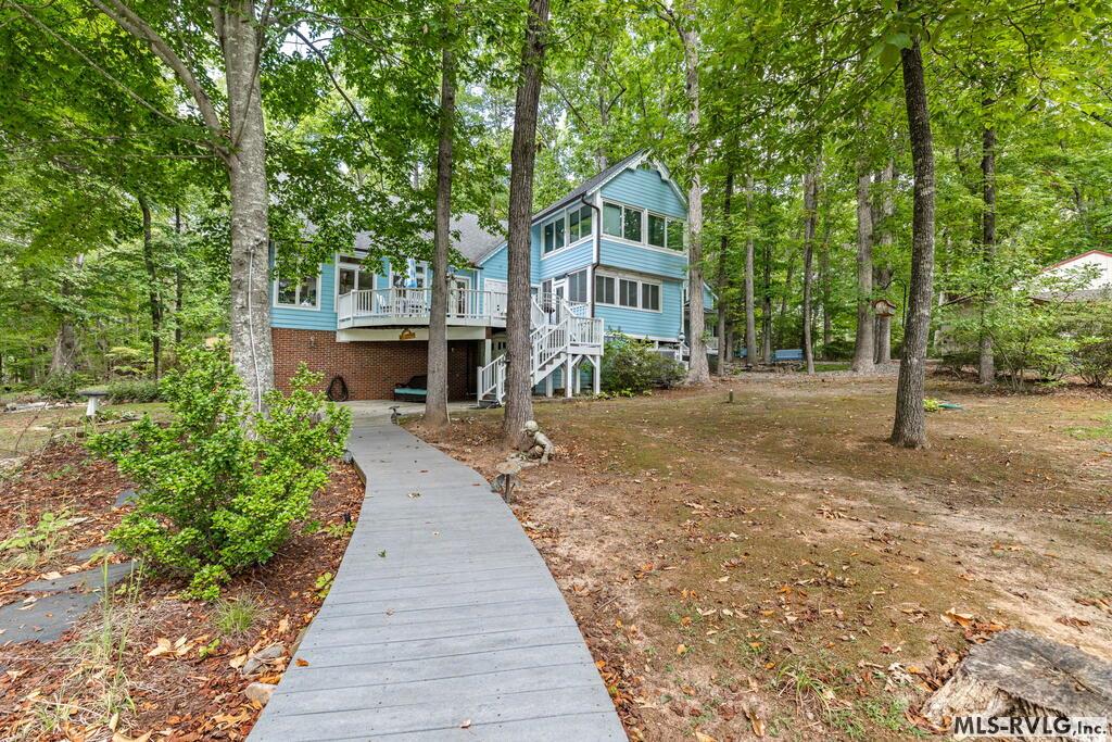 636 Beechwood Drive Property Photo 1