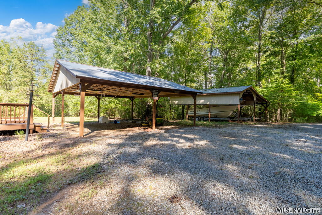 1500 Easters Road Property Photo 2