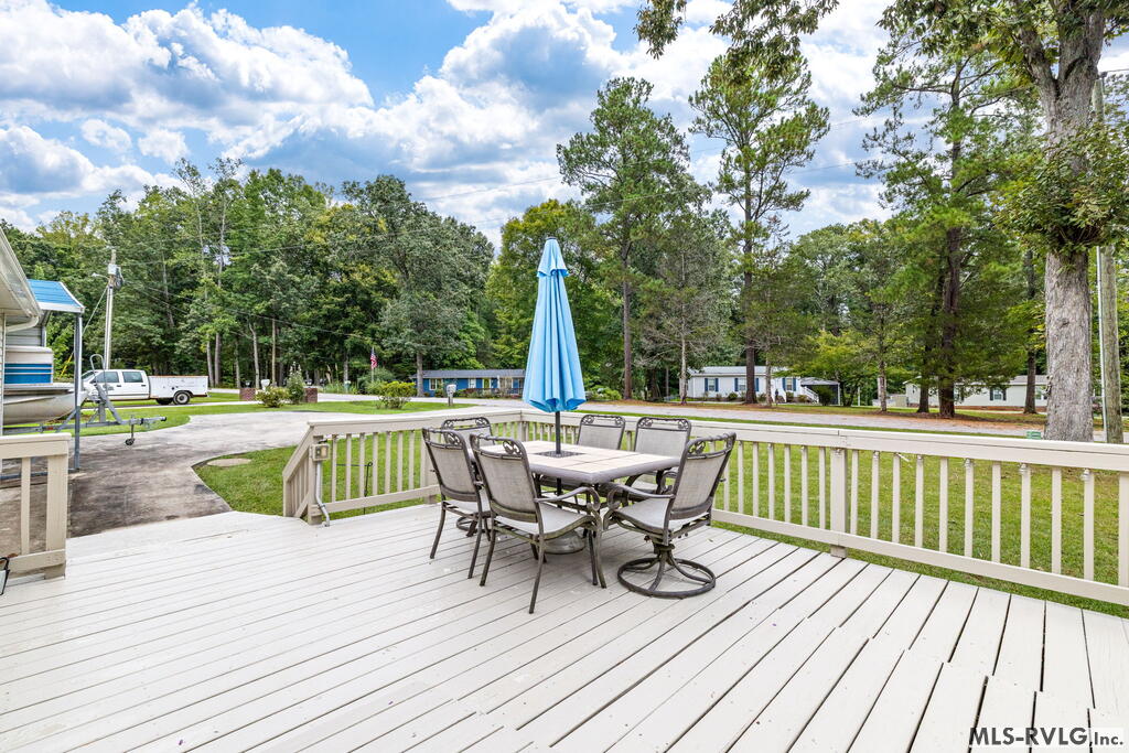150 Sailboat Ln Property Photo 5