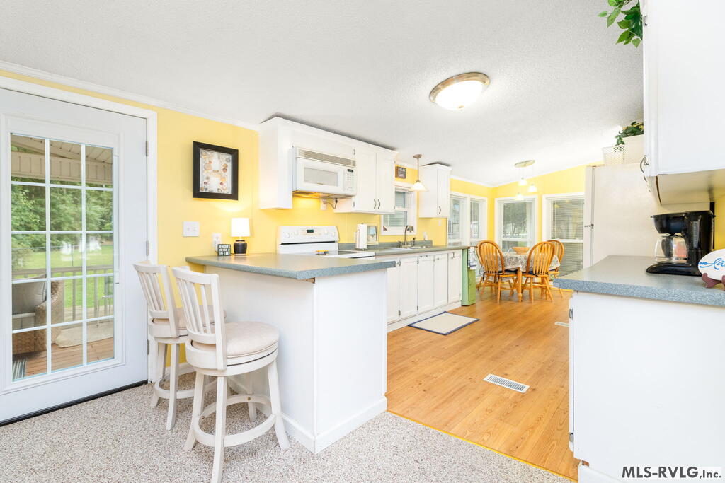 152 Sailboat Ln Property Photo 8