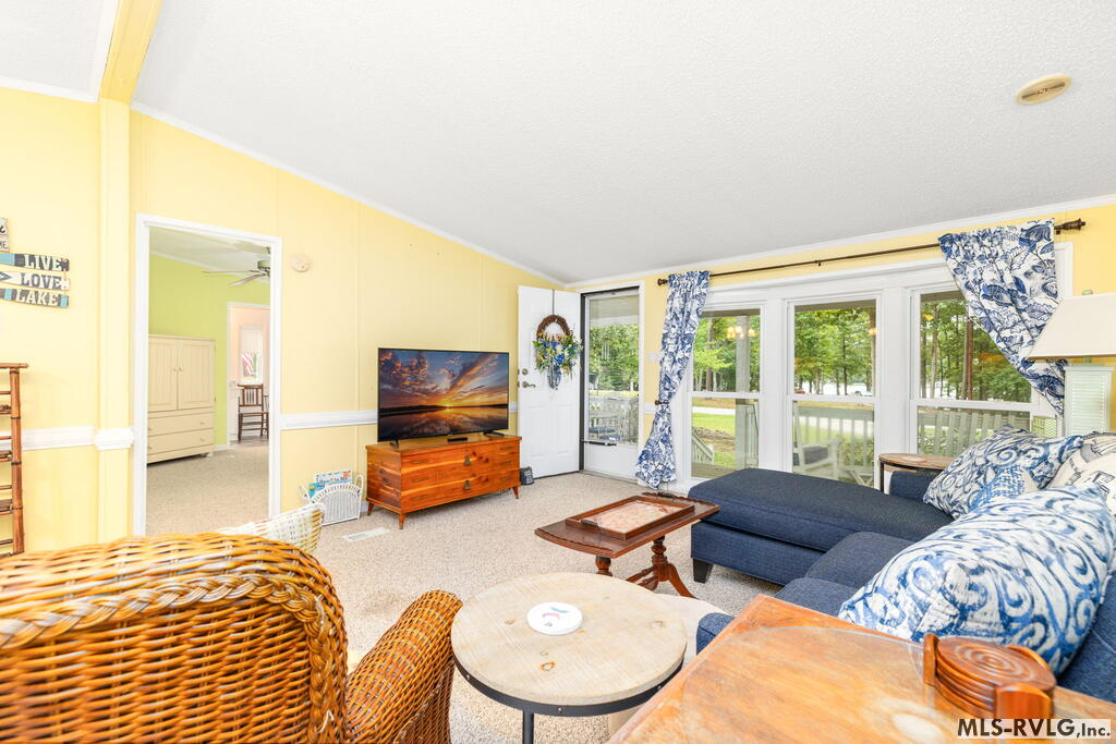 152 Sailboat Ln Property Photo 12