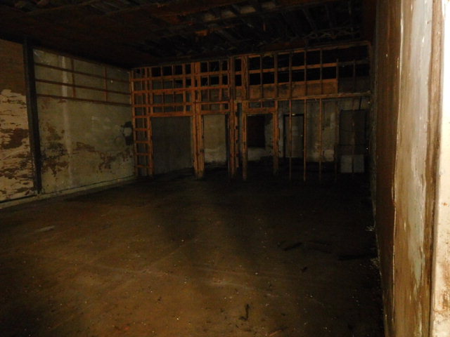 284&286 Roanoke Avenue Property Photo 5