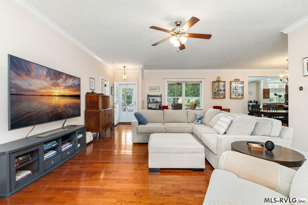 335 Forest Hill Dr Property Photo 11