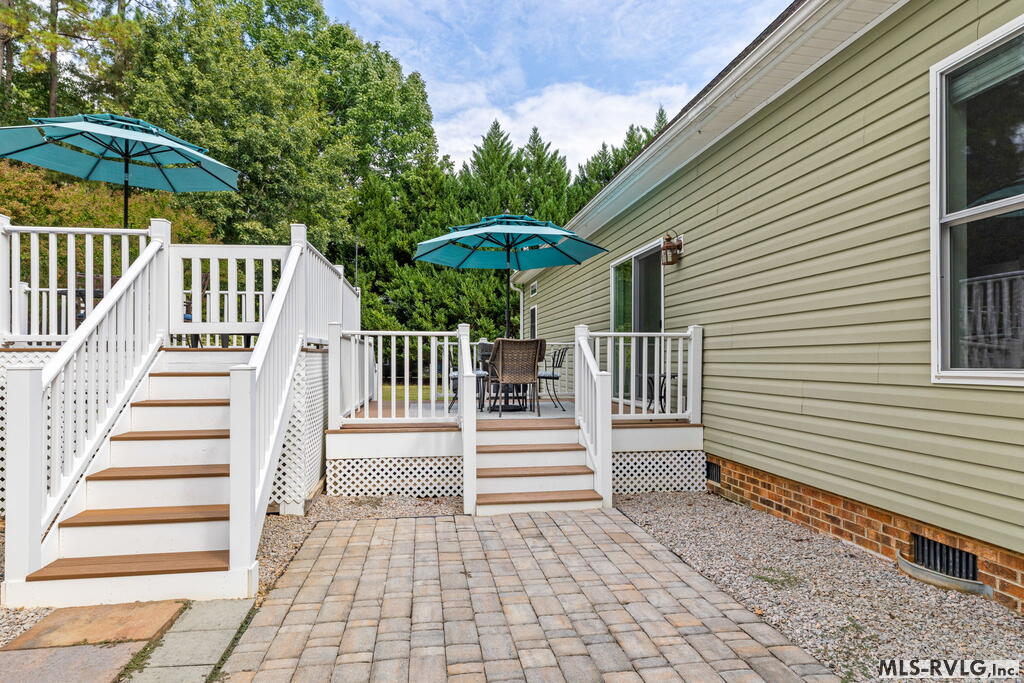 335 Forest Hill Dr Property Photo 45