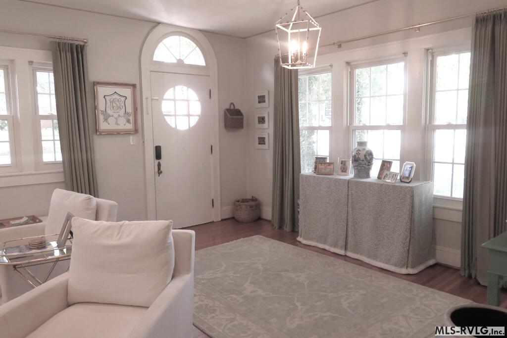 508 Roanoke Avenue Property Photo 7