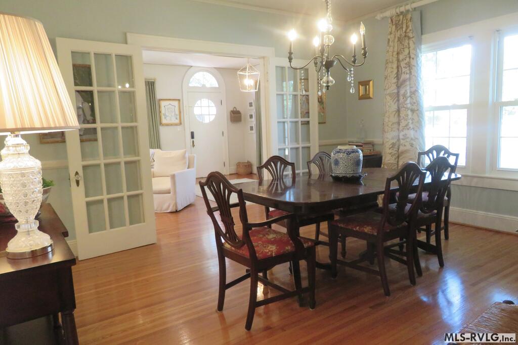 508 Roanoke Avenue Property Photo 8