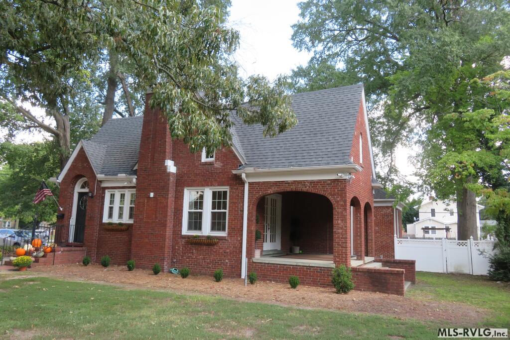 508 Roanoke Avenue Property Photo 31
