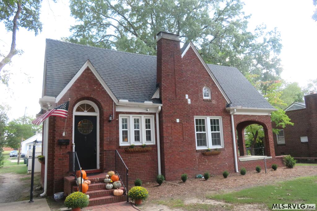 508 Roanoke Avenue Property Photo 34