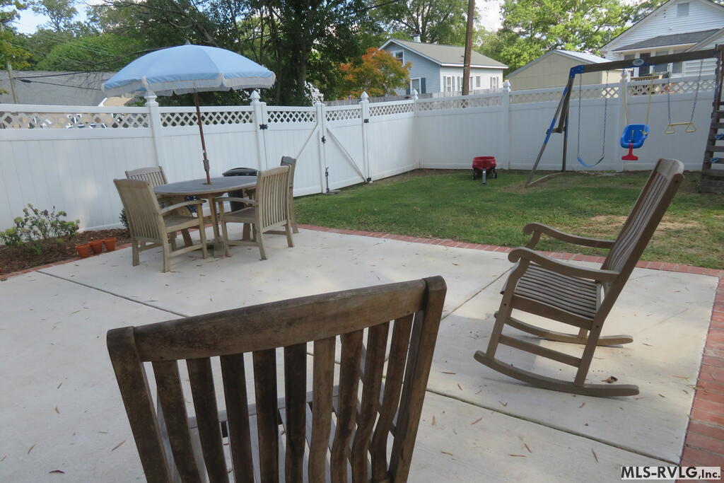 508 Roanoke Avenue Property Photo 38