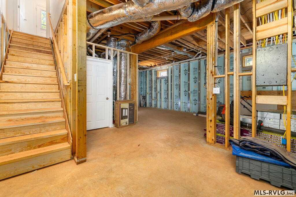 175 Redwood Property Photo 33