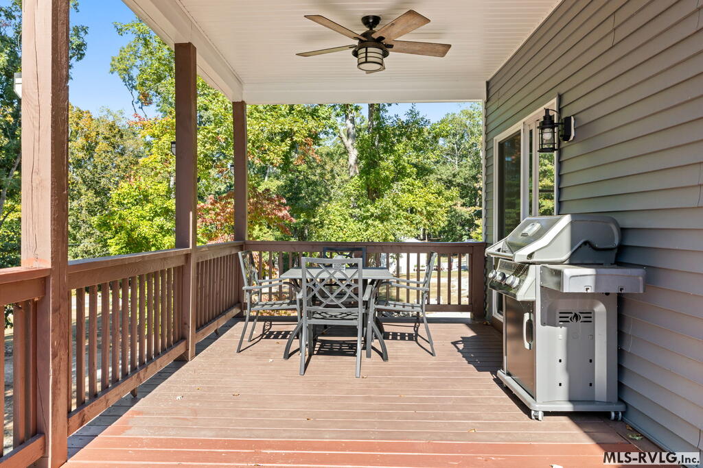 175 Redwood Property Photo 38