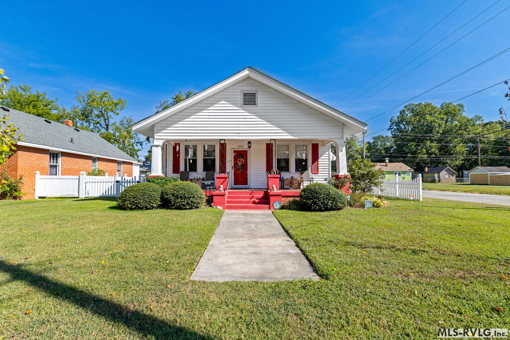 1220 Washington St Property Photo 1