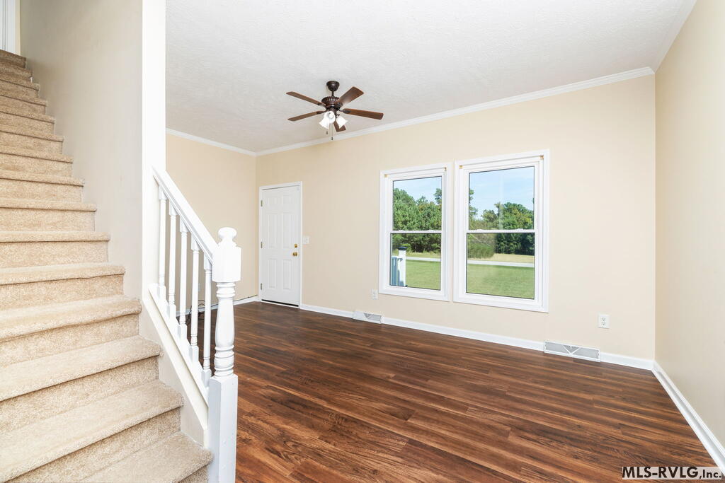 7038 Liberty Road Property Photo 12