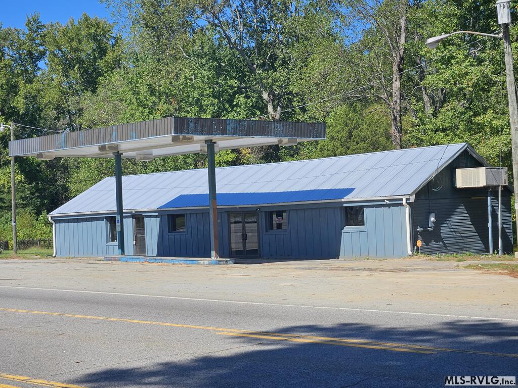 1936 Hwy 158 W Property Photo 1