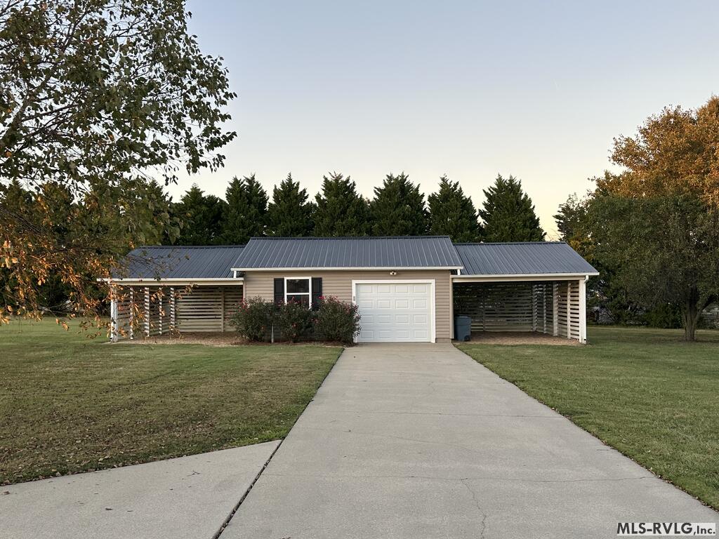 415 Johnny Mitchell Rd Property Photo 6