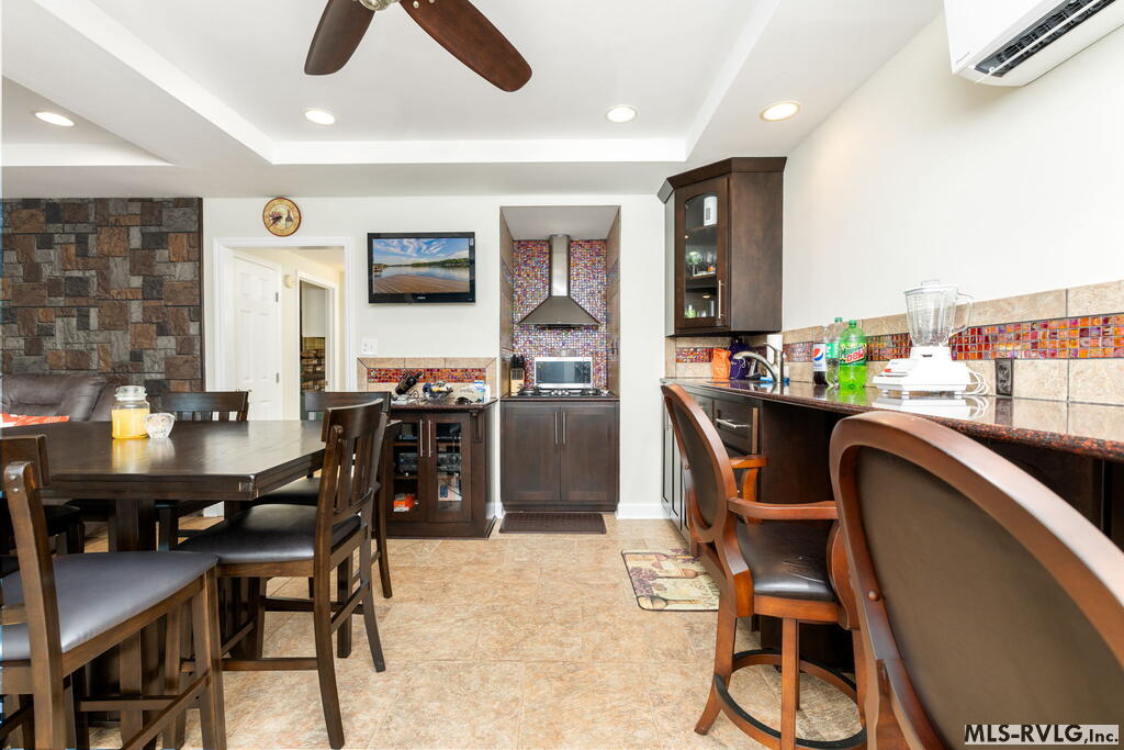 1463 Great Creek Drive Property Photo 7