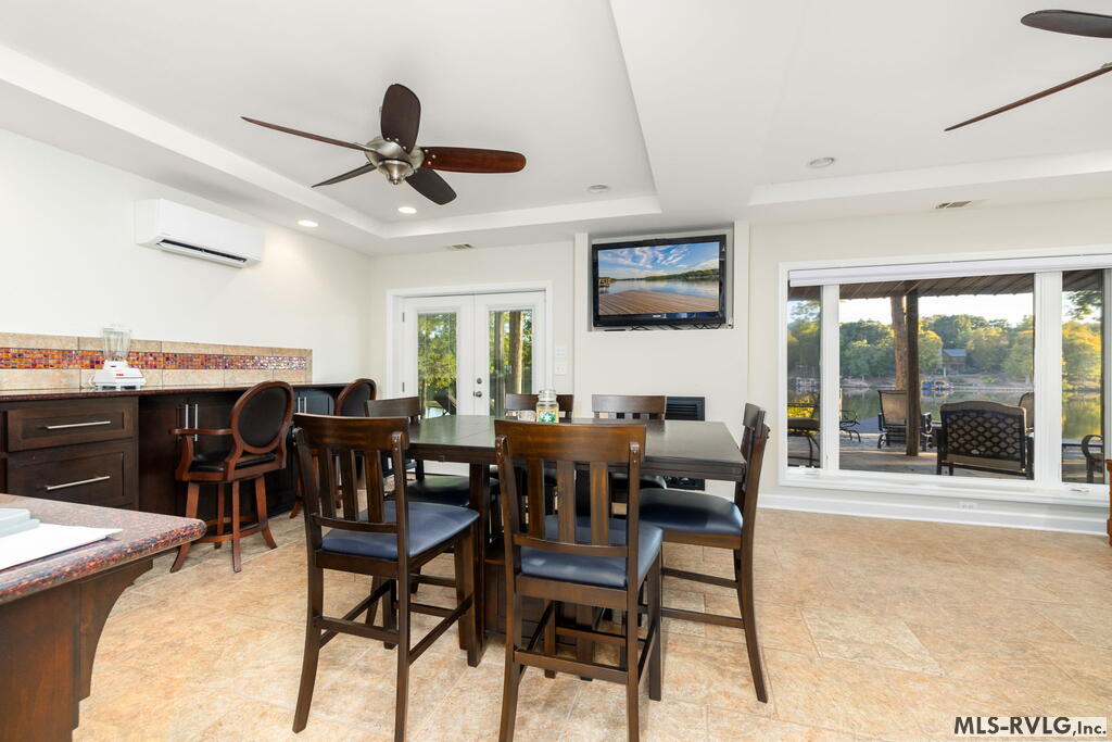 1463 Great Creek Drive Property Photo 8