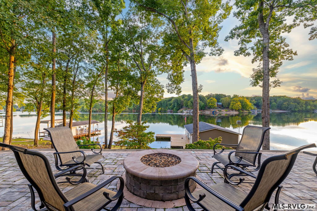 1463 Great Creek Drive Property Photo 18