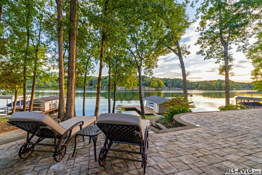 1463 Great Creek Drive Property Photo 19