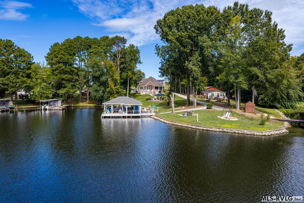 341 Piney Point Circle Property Photo 1