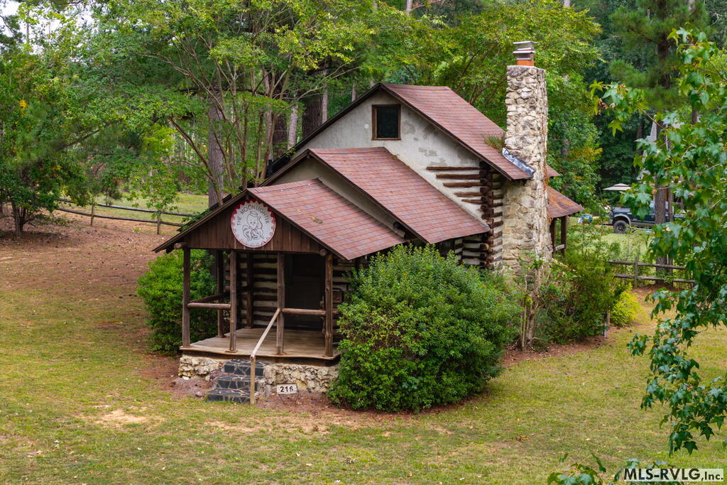 216 Lonsdale Drive Property Photo 1