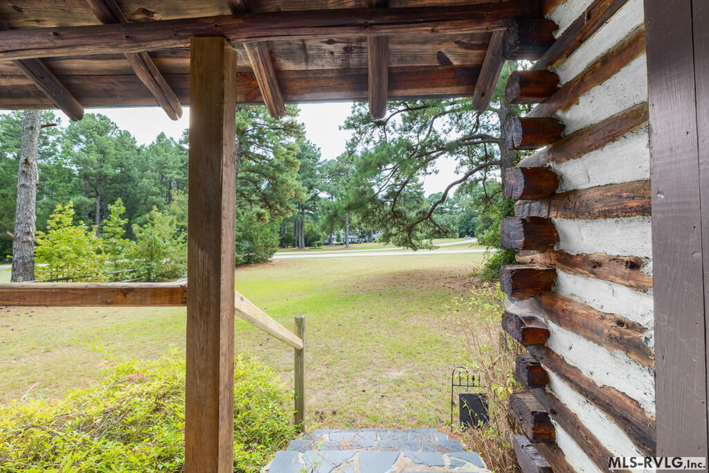 216 Lonsdale Drive Property Photo 25