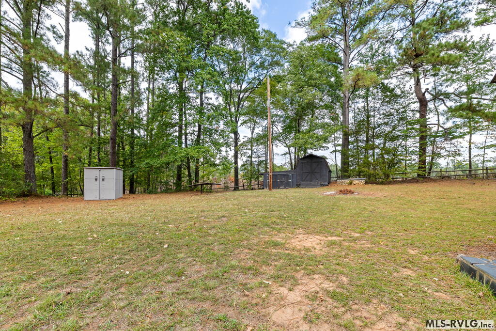 216 Lonsdale Drive Property Photo 26