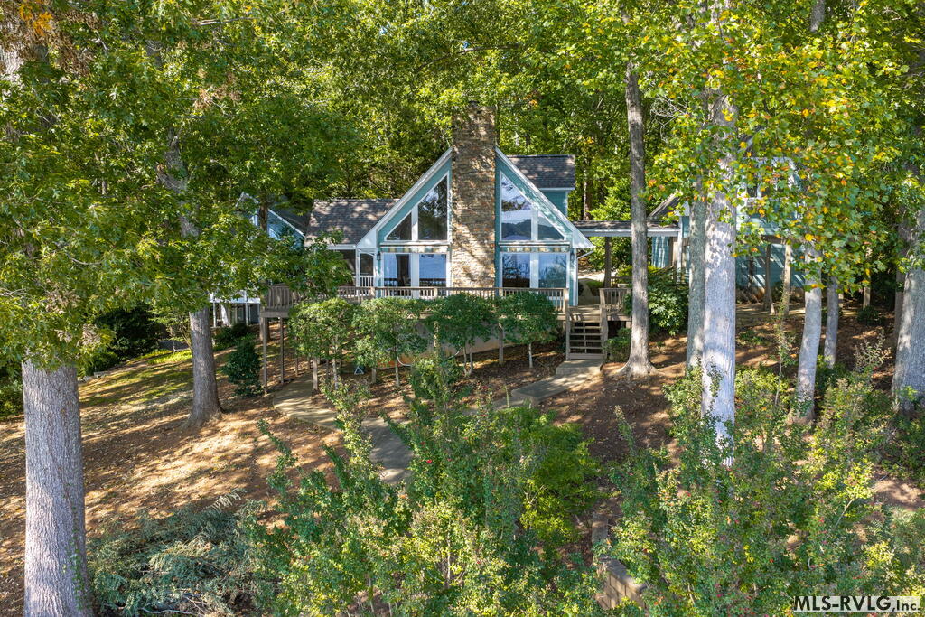 239 Colonial Drive Property Photo 1