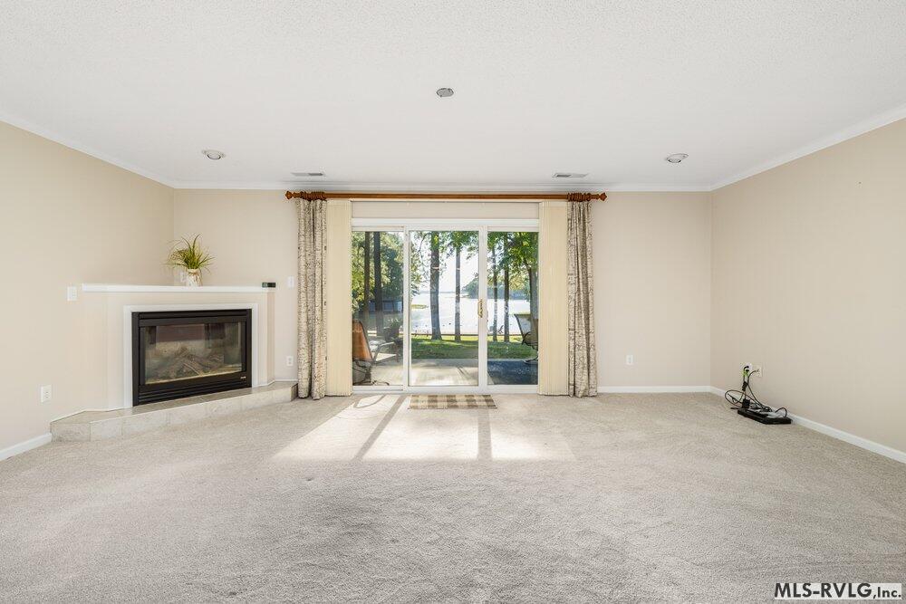 245 Waterway Dr #55 Property Photo 8