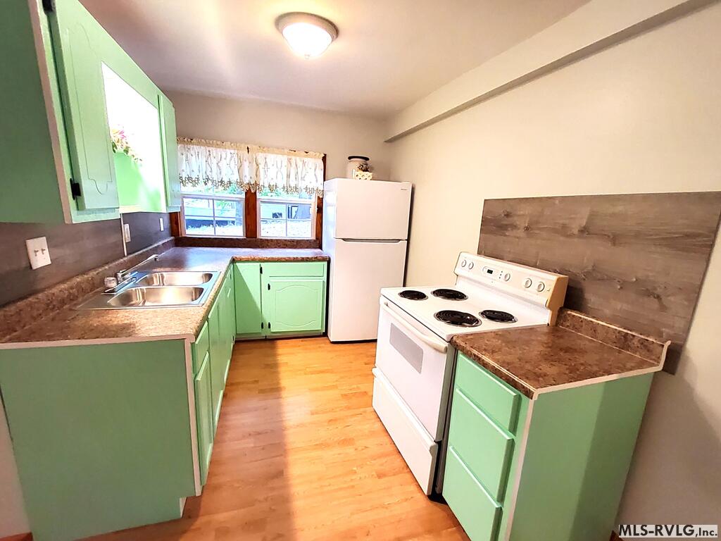 219 Gunpowder Trail Property Photo 9
