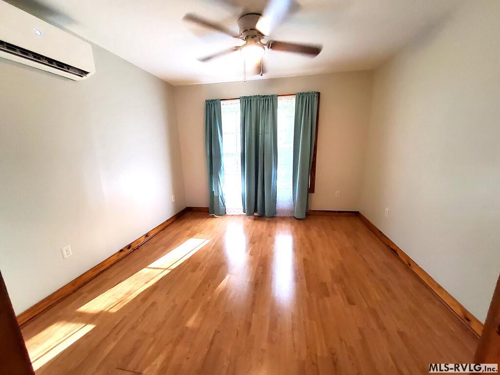219 Gunpowder Trail Property Photo 11