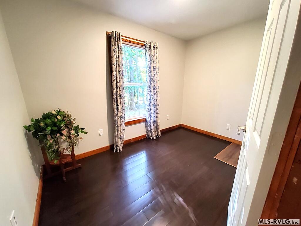 219 Gunpowder Trail Property Photo 12