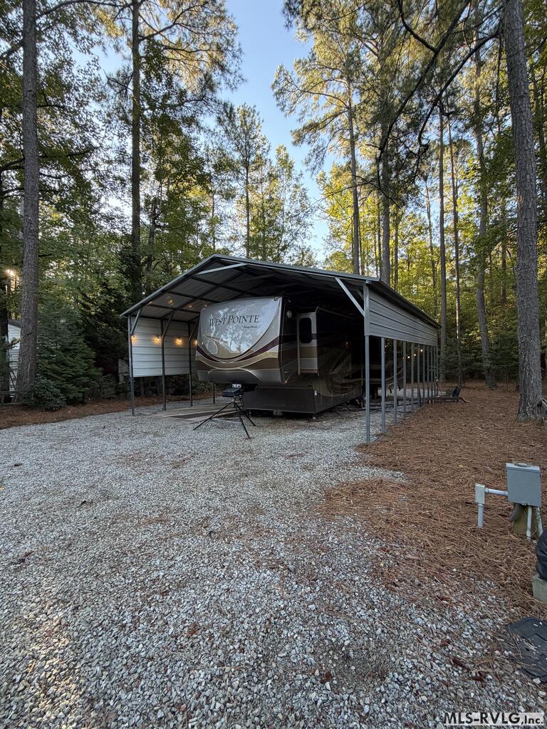 311 Happy Trl Property Photo 3