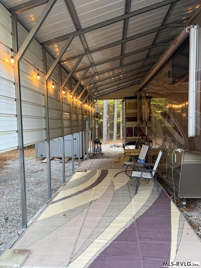 311 Happy Trl Property Photo 5