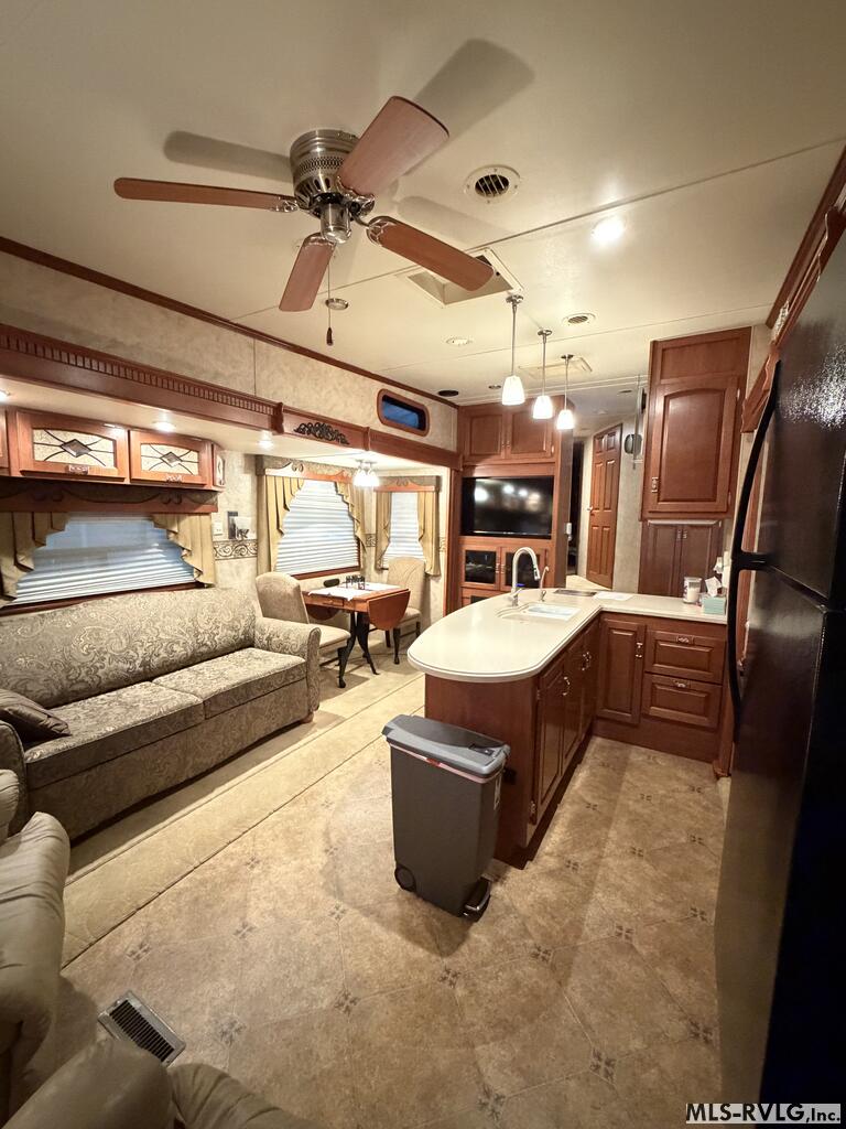 311 Happy Trl Property Photo 10