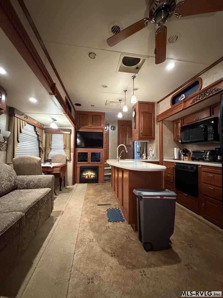 311 Happy Trl Property Photo 11