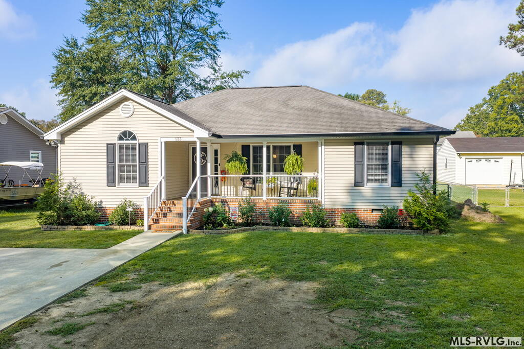 523 Pinecrest Ave. Property Photo 1