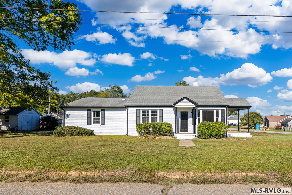 1037 Charlotte St Property Photo 1