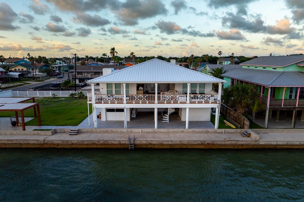 204 Bayshore Dr. Property Photo 1