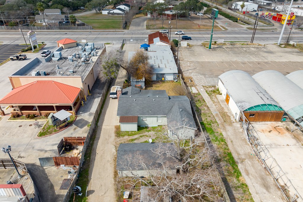 5918 S Staples Property Photo 10