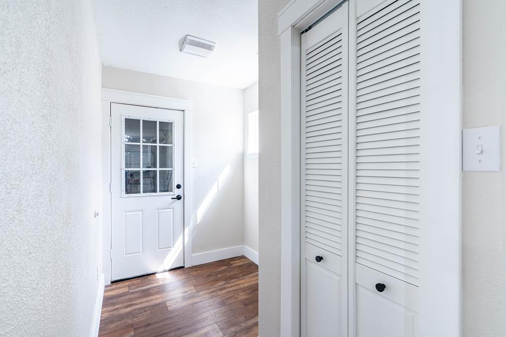 2204 Live Oak Property Photo 13