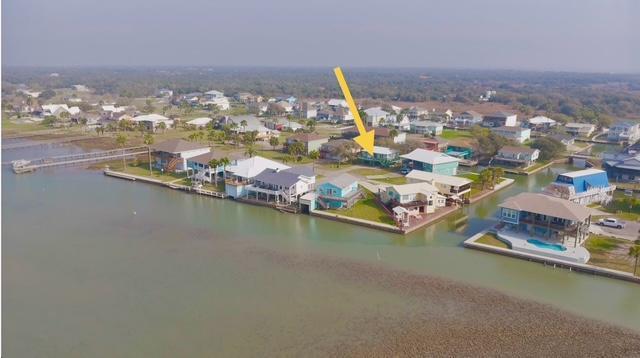 9 Neptune Dr Property Photo 1