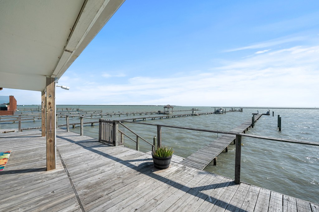 1014 Bayshore Dr. Property Photo 7