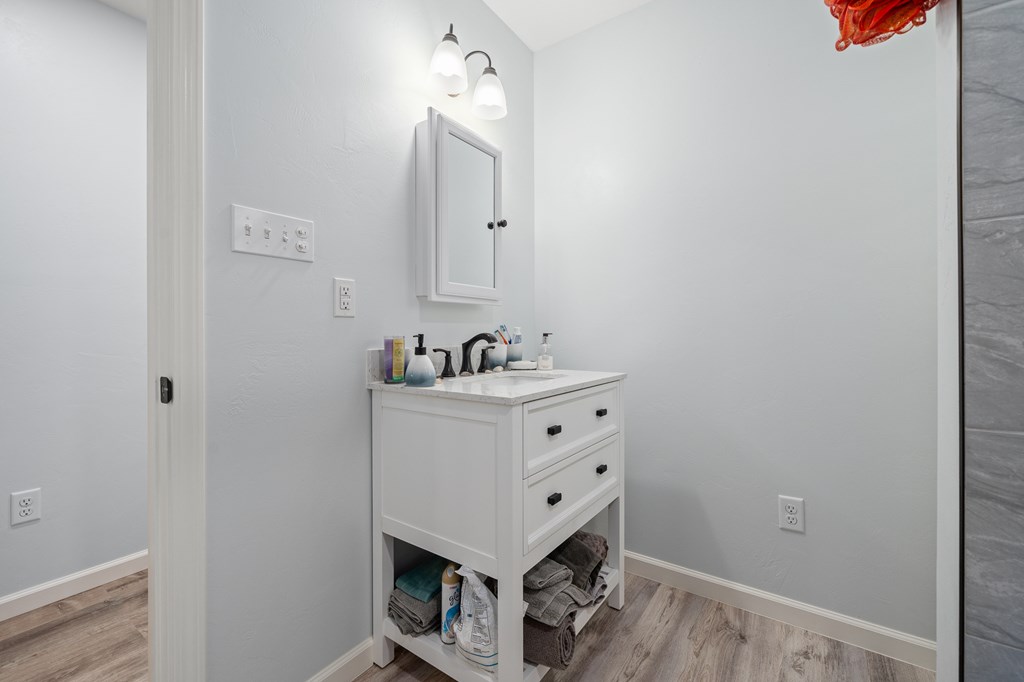 726 Third St. Property Photo 17