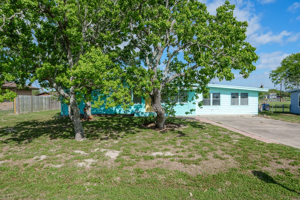 149 Woodhaven Property Photo 2