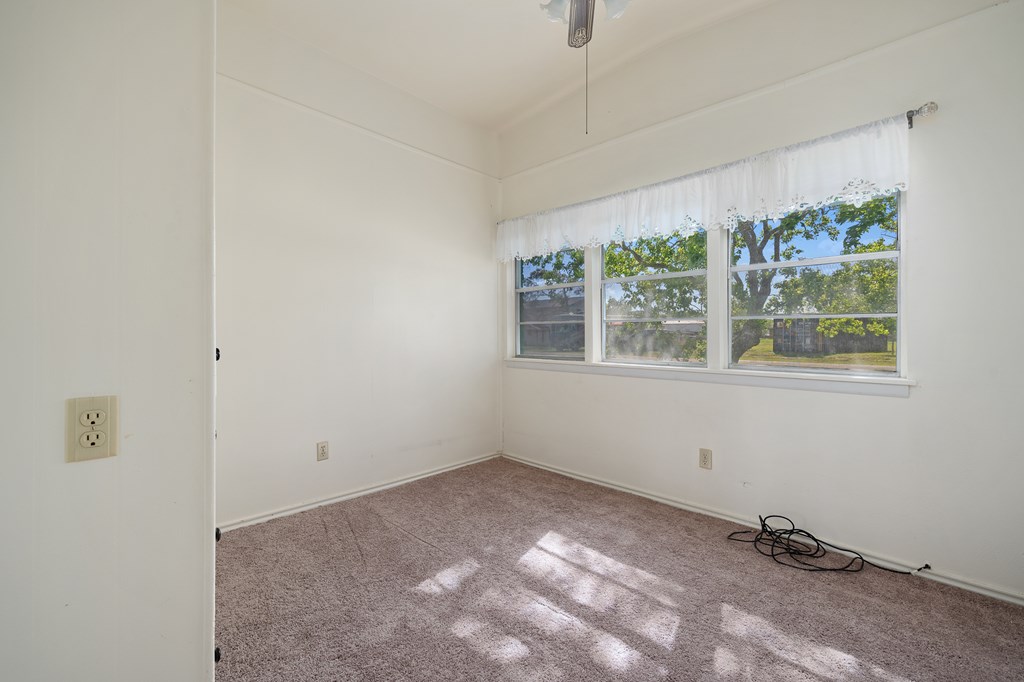 149 Woodhaven Property Photo 20