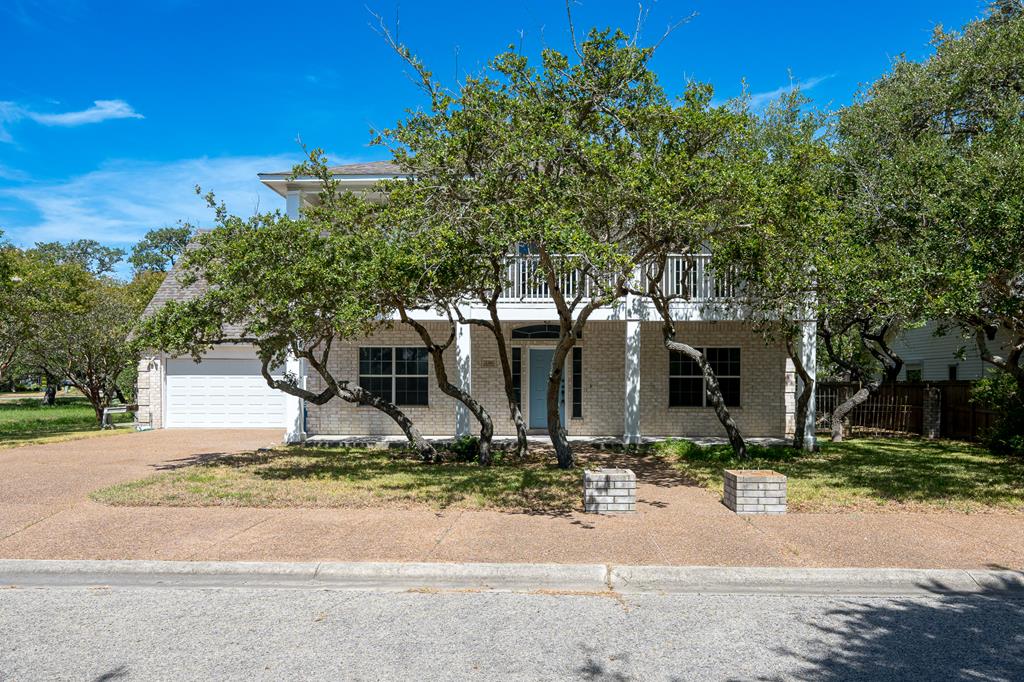 2310 Edgewater Ct. Property Photo 1